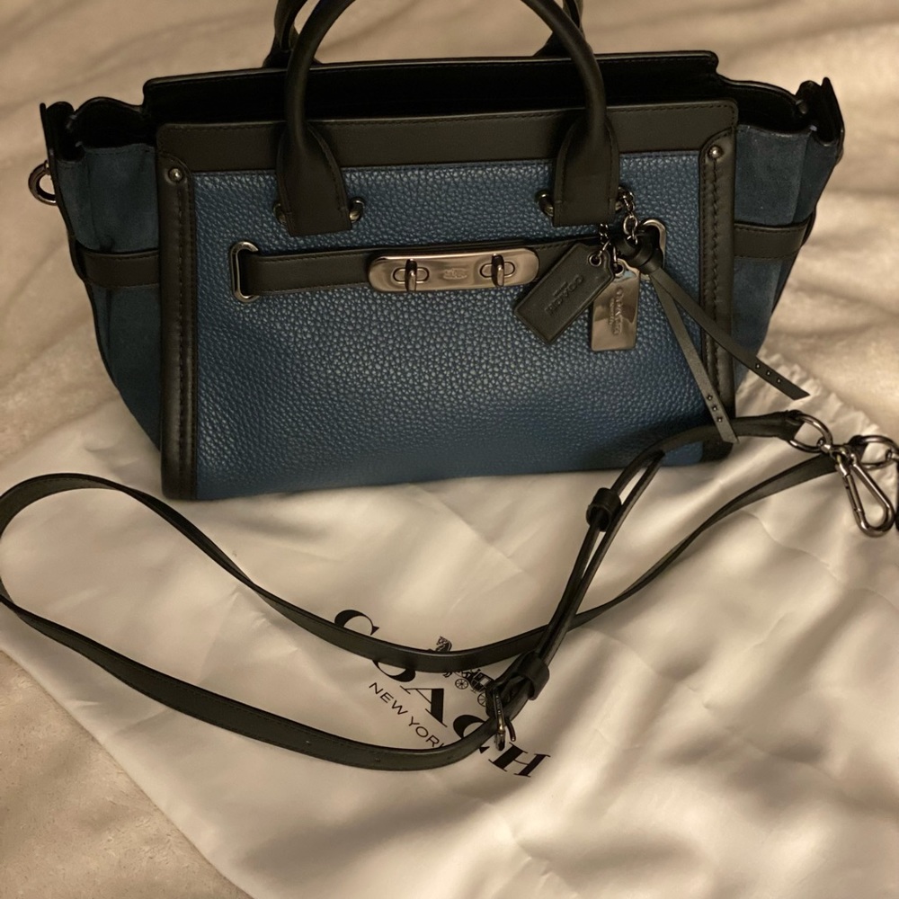Rare Coach Swagger color block black leather & dark blue suede sides, crossbody - Picture 12 of 13